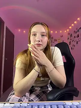 Davne  online show from March 10, 8:25 pm