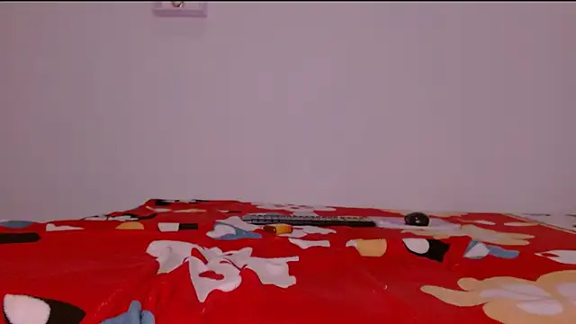 Snapshot of karinaverynasty69 chatting on December 14, 10:25 pm karinaverynasty69 online show from December 14, 10:25 pm