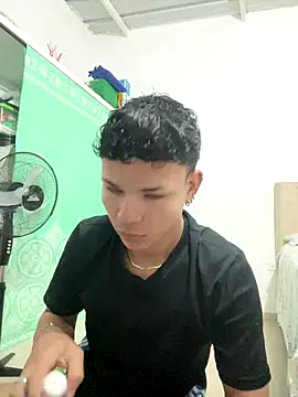 secret justin7 online show from December 5, 11:08 am