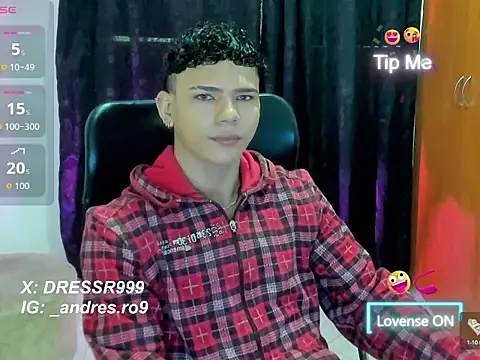 secret justin7 online show from December 15, 1:04 pm