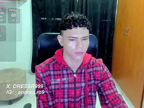 secret justin7 online show from December 18, 12:44 pm