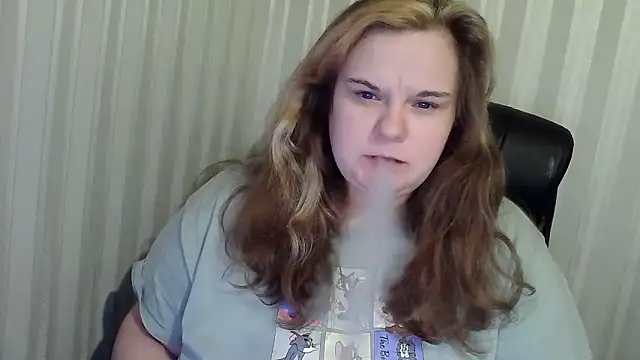 Snapshot of HarmonyKareraa chatting on December 1, 7:35 am HarmonyKareraa online show from December 1, 7:35 am