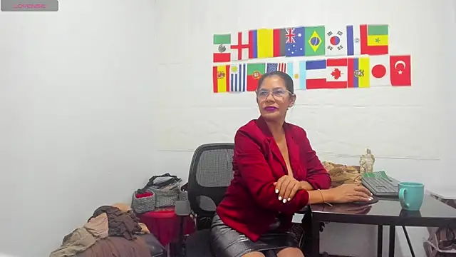 Miss clarepocahose online show from June 17, 2:14 am