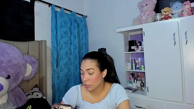 KarolRojas 22 online show from March 6, 6:21 am