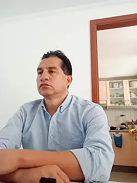 Snapshot of ChrisFloresP chatting on December 1, 4:56 pm ChrisFloresP online show from December 1, 4:56 pm