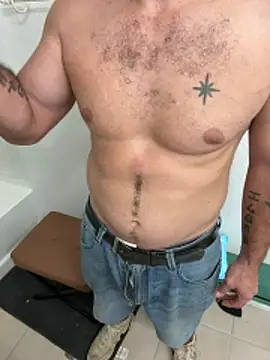 2addictivelyhorny online show from June 30, 6:03 am