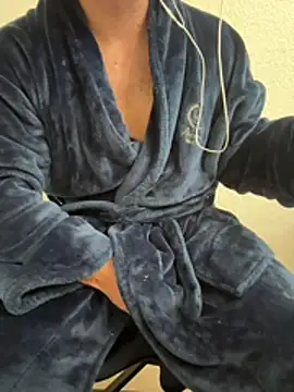 2addictivelyhorny online show from July 11, 5:54 am