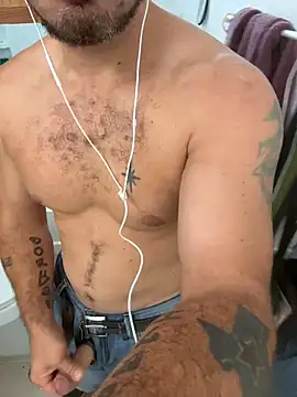 2addictivelyhorny online show from July 29, 7:23 pm