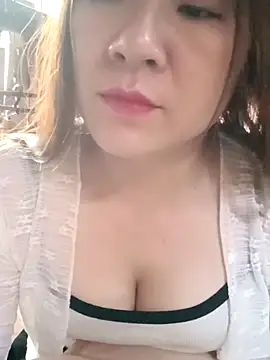 Lily-ross22 online show from December 21, 6:20 am