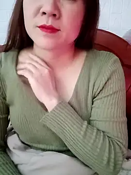 Lily-ross22 online show from February 14, 4:04 pm