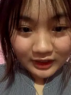 Snapshot of lau-2 chatting on November 24, 1:55 pm lau-2 online show from November 24, 1:55 pm