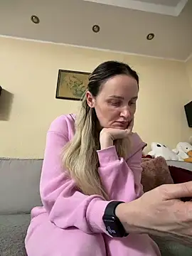 TomilaSi online show from November 27, 6:10 pm