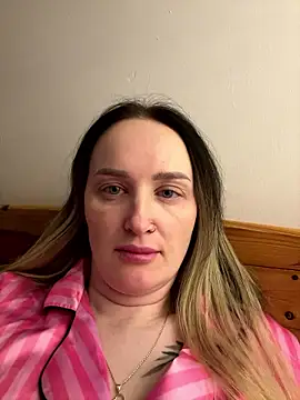 TomilaSi online show from January 7, 9:50 pm