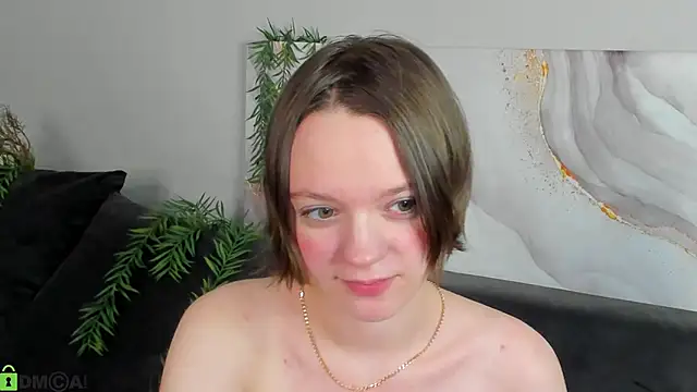 Olivia Riesz online show from April 21, 1:42 am
