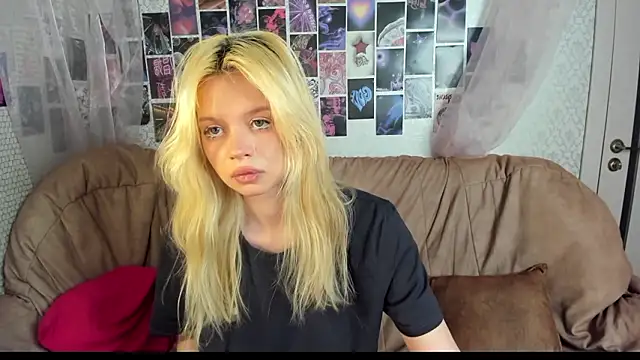 AlysaMeow online show from February 5, 1:49 pm