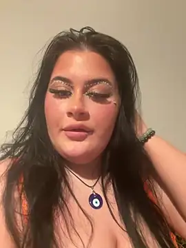 Snapshot of CurvyAyla chatting on May 12, 8:50 pm CurvyAyla online show from May 12, 8:50 pm