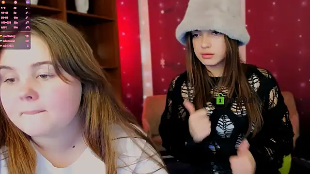 Snapshot of candy_flossie1 chatting on January 7, 9:12 am candy flossie1 online show from January 7, 9:12 am