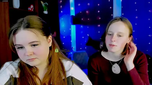 Snapshot of candy_flossie1 chatting on February 16, 7:21 pm candy flossie1 online show from February 16, 7:21 pm