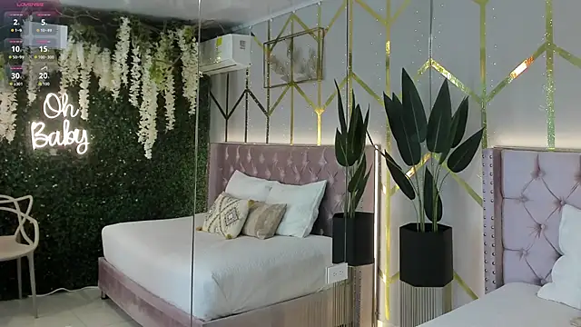 Lola saenz  online show from March 8, 11:58 am