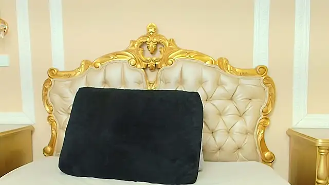 HallieStone online show from March 9, 1:37 pm