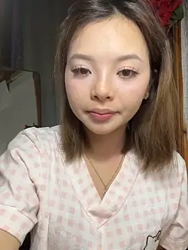 Yui-Ti online show from November 24, 4:51 pm