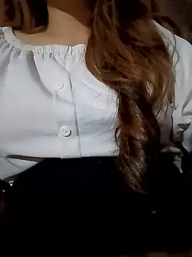 Snapshot of NariShow chatting on January 12, 2:33 pm NariShow online show from January 12, 2:33 pm