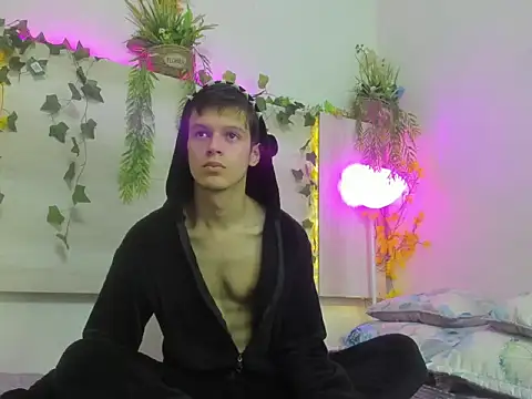 AngelSlimm online show from December 2, 5:08 pm