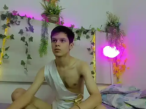 AngelSlimm online show from December 3, 5:15 am