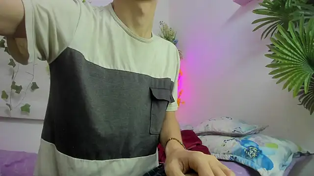 AngelSlimm online show from December 4, 3:49 am