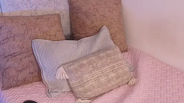 Kattie sweet1 online show from January 15, 1:05 pm