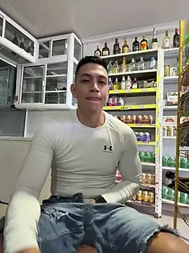 OliverWest04 online show from May 24, 9:42 pm