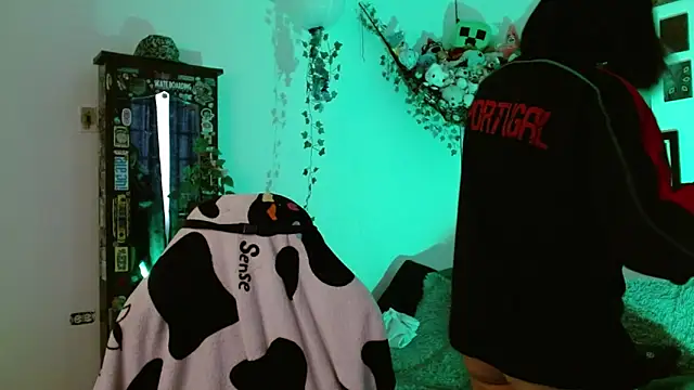 Snapshot of Layla_quinn chatting on January 16, 4:11 pm Layla quinn online show from January 16, 4:11 pm