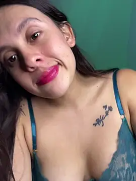 Samantafoxx  online show from May 14, 1:01 am