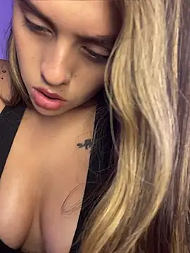 Samantafoxx  online show from July 14, 12:02 am