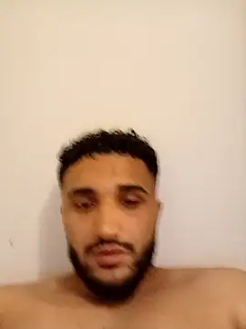 Snapshot of elgasmii chatting on July 16, 11:22 pm elgasmii online show from July 16, 11:22 pm