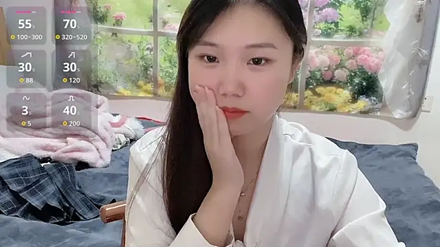 Poppy13 online show from December 4, 2:04 pm