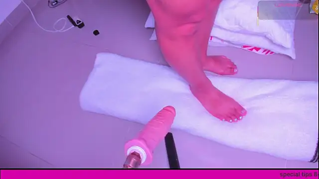 sophie 1  online show from May 2, 3:22 am