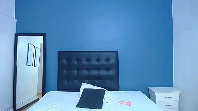 naughty bigass 18 online show from November 25, 6:41 pm