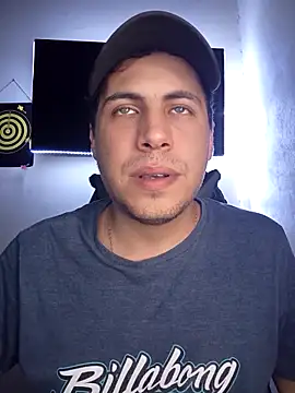 gonzalito222 online show from November 25, 7:41 am