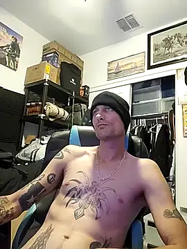 Snapshot of azrider480 chatting on December 21, 8:54 am azrider480 online show from December 21, 8:54 am