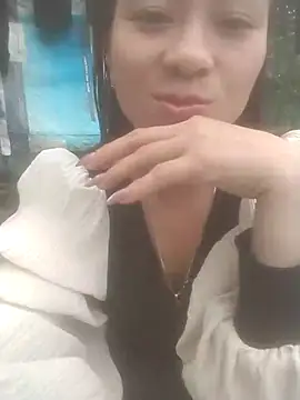 tieutam122 online show from February 14, 9:50 am