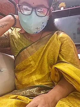 Snapshot of Lovely_Vilika chatting on November 29, 7:22 am Lovely Vilika online show from November 29, 7:22 am