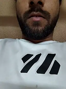 Snapshot of bigdick2299 chatting on March 10, 6:35 pm bigdick2299 online show from March 10, 6:35 pm