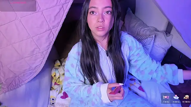 Laraa Rouss  online show from December 3, 3:47 am