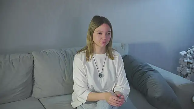 CristyPat online show from November 26, 4:02 am