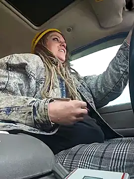 Snapshot of Horny_hippie chatting on January 13, 7:53 pm Horny hippie online show from January 13, 7:53 pm