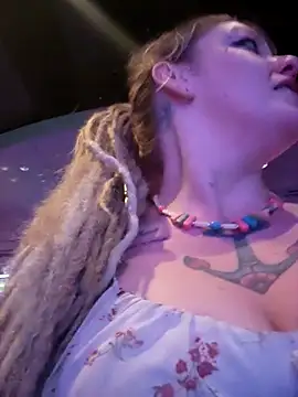 Snapshot of Horny_hippie chatting on November 20, 7:08 am Horny hippie online show from November 20, 7:08 am