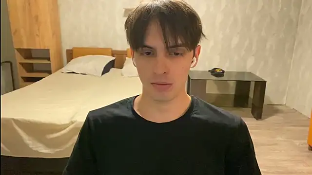 joshnovaq online show from May 15, 7:43 pm