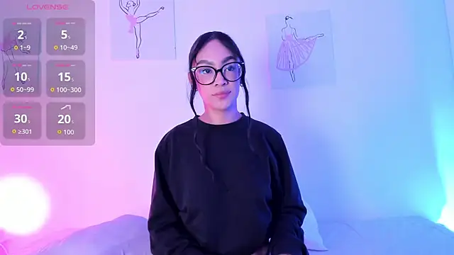 Snapshot of Klohewilliams_ chatting on December 3, 12:25 pm Klohewilliams online show from December 3, 12:25 pm