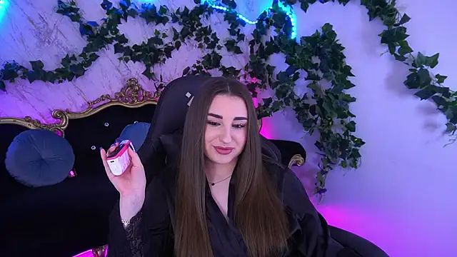 NaomiBaae online show from November 29, 2:31 pm